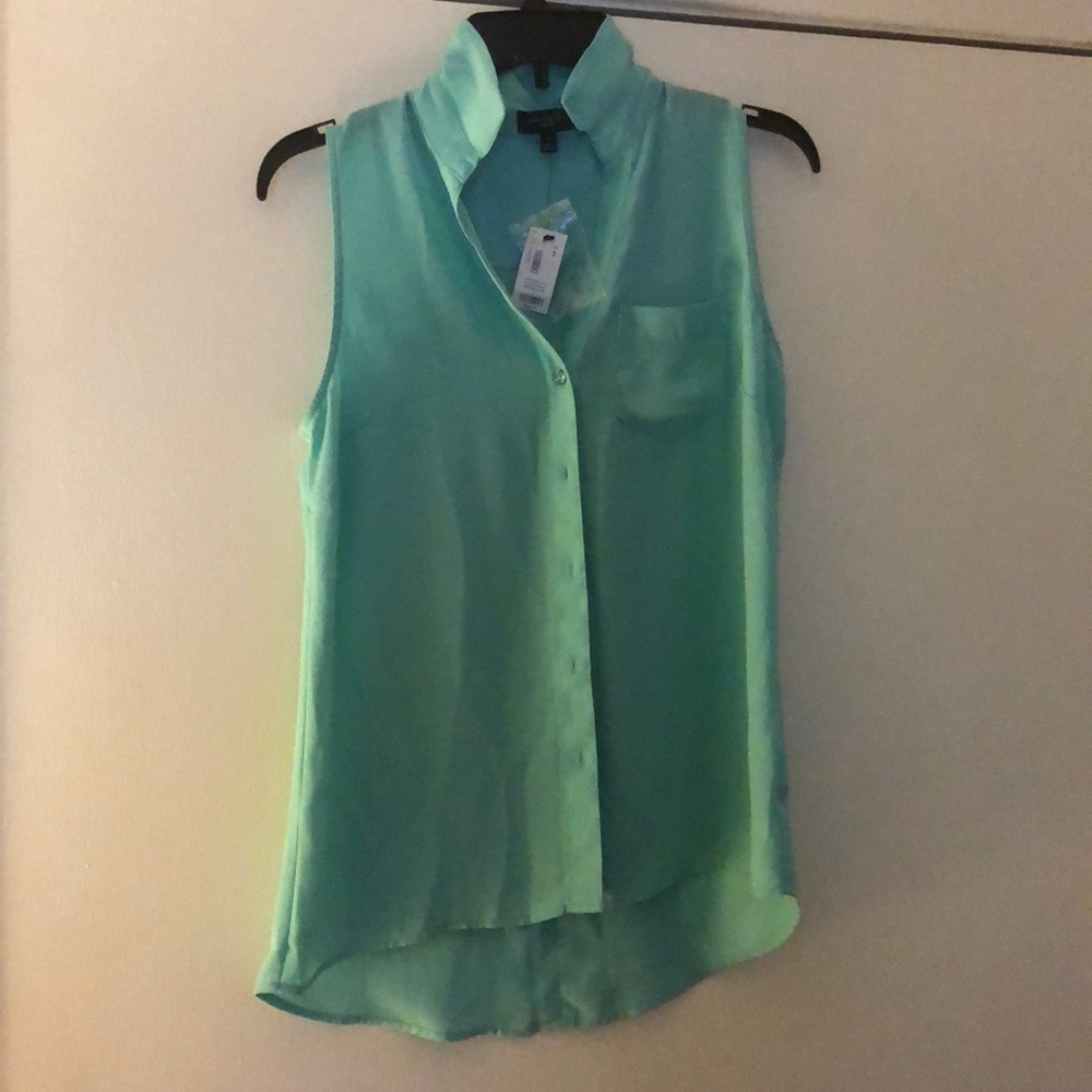 Sleeveless Blouse
